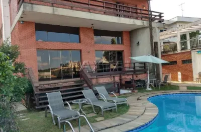 Sobrado 794m²  no jardim são bento. com piscina, 4 dormitórios, 4 suítes, e 6 vagas de garagem.