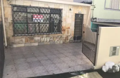 Casa no jardim são paulo com 136m², com 2 dormitórios, 1 banheiro e 1 vaga.