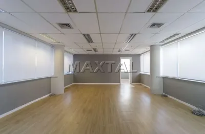 Andar comercial  no jardim paulista de120 m² área útil, 186 m² área total sendo 1 por andar.