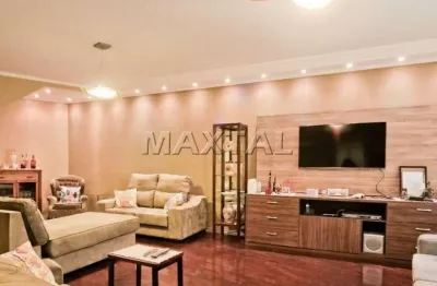 Sobrado de 280 m² , no jardim frança, 3 dormitórios, 3 suítes, 6 banheiros e 3 vagas.