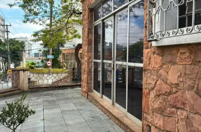 Sobrado a Venda em Santana com 4 dormitórios, 4 vagas de garagem .