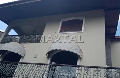 Sobrado de 345m² no tremembé. com 4 dormitórios, 4 banheiros e 7 vagas de garagem.