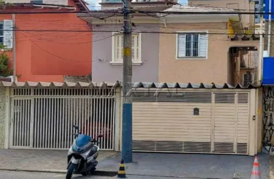Sobrado à venda em perdizes na rua dos caetés, com  3 dormitórios e 2 vagas.