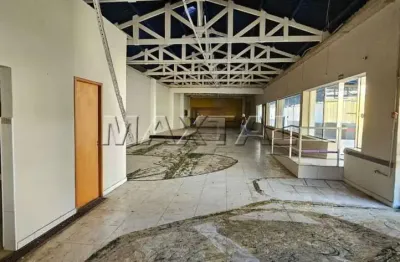 Salão comercial com 500m² de área construída, 5 salas, estacionamento, próximo sonda  supermercados.