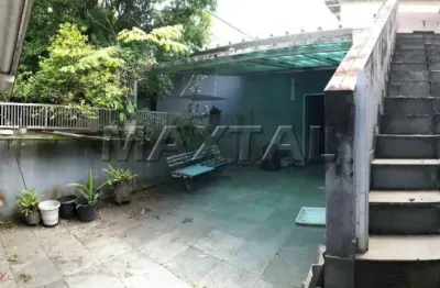 Casa de vila à venda de 220m², no santa terezinha, com 2 quartos, cozinha, 2 banheiros.