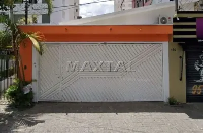 Casa a venda na região do tatuapé, com 3 dormitórios, suíte, 4 banheiros e 2 vagas