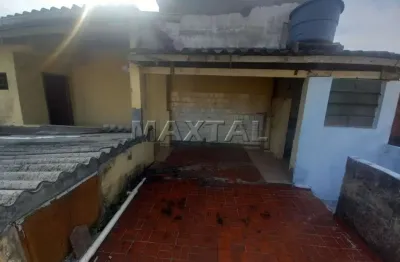 Casa de 107m². 3 dormitórios, uma suíte, 4 banheiros, 2 salas e 2 vagas. vila nova mazzei.
