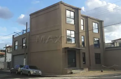 Prédio Comercial para locação com 3 andares, 5 banheiros, 10 vagas de garagem na Casa Verde.