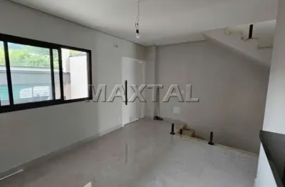 Sobrado com 362m², 4 dormitórios, 1suíte, 6 vagas, próximo a paródia pedro apóstolo.