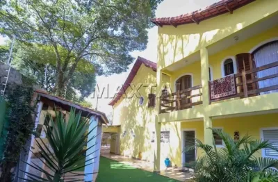 Casa no parque mandaqui, com 4 dormitórios, sendo 2 suítes, quintal, churrasqueira e 3 vagas.