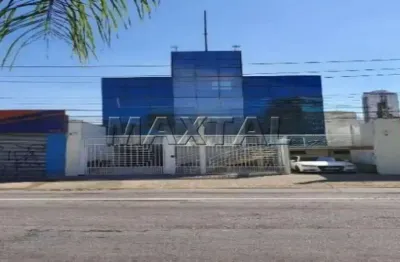 Prérdio com 520m² construído com 8 vagas fixas e 16 com manobrista na av. general ataliba leonel.