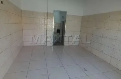 Loja para alugar na rua dr. zuquim de 15m² e 1 banheiro e porta de aço.