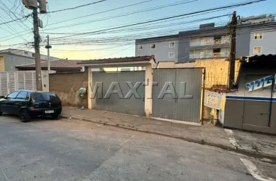 Terreno à venda no  chora menino, com 10 metros de testada e 20,40 metros  de frente  aos fundos.