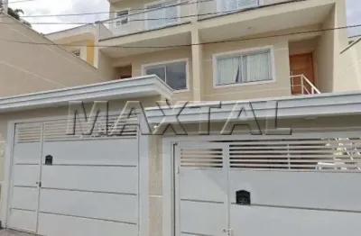 Sobrado à venda 3 dormitórios, sendo 1 suíte, 1 sala, 2 banheiros e 3 vagas, no tremembé.