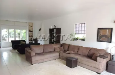 Sobrado 490m , com 4 dormitórios , 4 suites, 7 banheiros e 5 vagas regiões:  vila irmãos arnoni