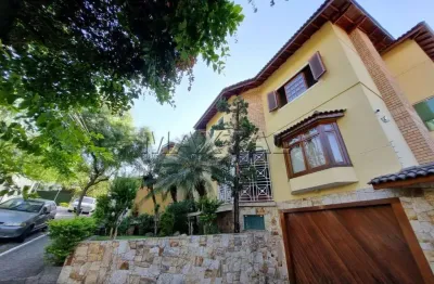 Sobrado Jardim Floresta, com piscina 4 suítes, escritório, sala 3 ambientes e 5 vagas no Tremembé..