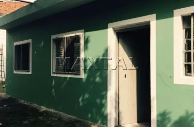 Terreno com 250m² , possui 2 casas,  2 vagas região jardim peri