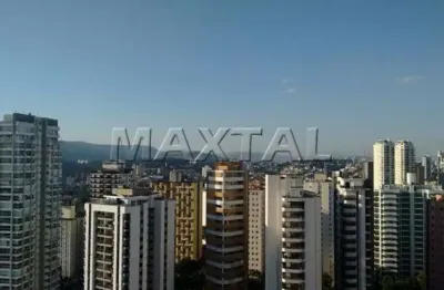 Apartamento 540m, com 3 dormitórios, 3 suites , 6 banheiros, e 4 vagas em santana.