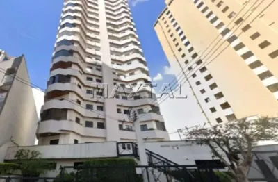 Apartamento à venda de 112m², com 2 quartos, sendo 2 suítes e sala - água fria.