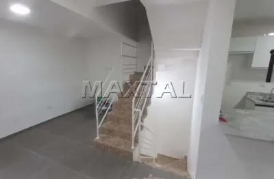 Sobrado residencial ou comercial,100m², 3 dormitórios, 1 suíte, sala, cozinha e 2 vagas.