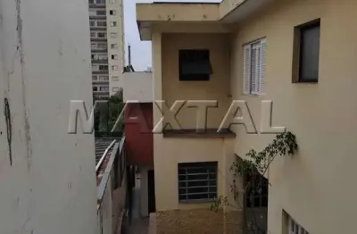Sobrado à venda. com 4 casas no mesmo terreno, com 4 vagas de garagem, em santana.