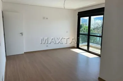 Casa no tremembé, com 400m². 4 quartos, 4 suítes, 2 lavabo, 6 vagas e piscina.