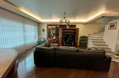 Casa no tucuruvi com 144m² , com piscina,  3 dormitórios, sendo 1 suite e 4 vagas