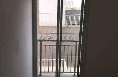 Apartamento de condomínio, 47m², 2 dormitórios, 1 sala, 1 banheiro, área de serviço e varanda;