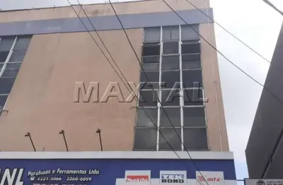 Prédio comercial na avenida cruzeiro do sul, próximo ao metrô, transporte público.