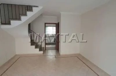 Sobrado em condomínio, 114m² com 3 dormitórios, 1 suíte e 2 vagas.