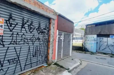 Casa à venda em Santana com 2 dormitórios sala, cozinha, banheiro ao lado da Braz Leme.