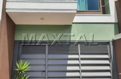 Sobrado à venda na água fria. de 100m², 3 dormitórios, 4 banheiros e 3 vagas.