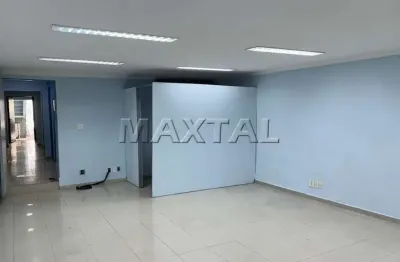 Casa comercial para locação em santana, de 150m², com 3 salas, 2 banheiros e 2 vagas na frente.