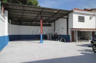 Galpão 330m² na região da lapa, altura de 5m, 3 salas de escritório, copa, 3 banheiros.