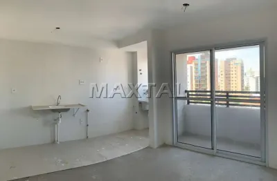 Apartamento 40m²  à venda na vila pauliceia. com 2 dormitórios e sala com varanda.