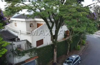 Mansão em condomínio fechado no jardim leonor, 4 dormitórios, 3 vagas de garagem, de 300m².