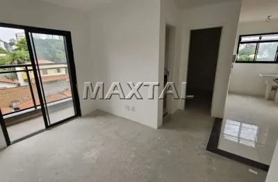Apartamento na parada inglesa com 2 dormitórios, 1 banheiro, sem vaga de garagem, 49m²;
