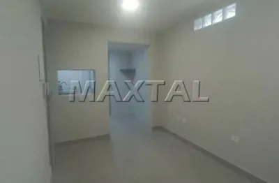Studio para alugar com 26m², 1 quarto e sem vaga, 500 metros do metrô parada inglesa.