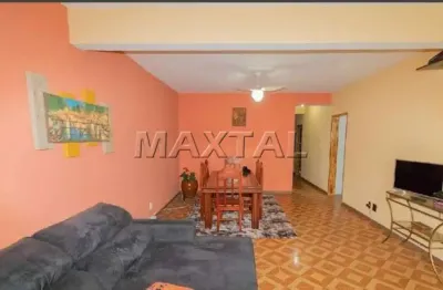 Sobrado à venda com 6 dormitórios, 3 salas e 8 banheiros, na santa teresinha.