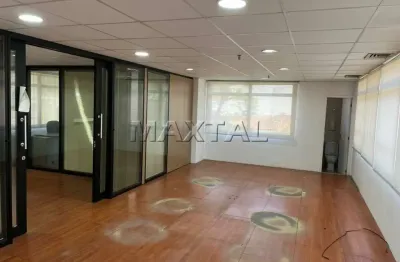 Oportunidade em santana, duas salas comerciais à venda,53m² piso em porcelanato,1 banheiro e 1 vaga