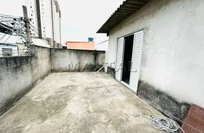 Sobrado à venda com 2 dormitórios, 2 banheiros e 2 vagas de garagem, na vila guilherme.