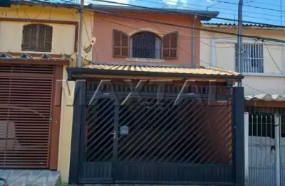 Sobrado à venda com 2 dormitórios e 1 vaga de garagem, na vila constança.