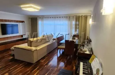 Sobrado à venda de 200 m², com  3 suítes e 4 vagas de garagem, na parada inglesa.