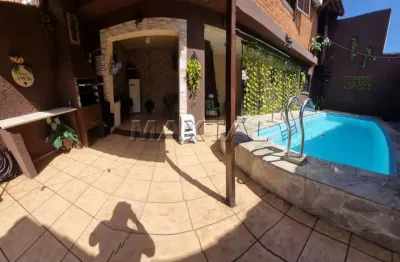 Sobrado no bairro jardim do colégio com 240m². com 3 dormitórios, 1 suíte, 2 banheiros e 4 vagas.