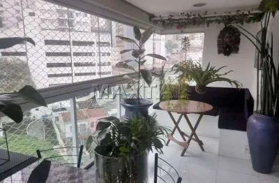 Apartamento com 97m² em santana, todo em piso frio, 2 dormitórios, 2 suítes, 2 closets e 2 vagas.