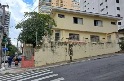 Sobrado em santana com 4 suites, 2 salas, jardim de inverno, copa e cozinha, edícula e 3 vagas.