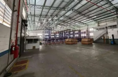 Galpão à venda, 1510 m² construído e 3.000m² de terreno com 4 banheiros, em guarulhos.