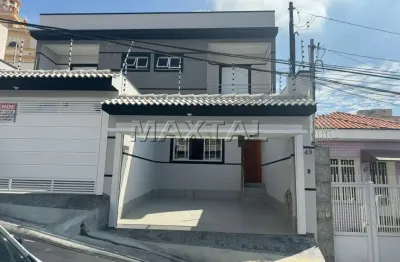 Sobrado de 247m², 3 quartos com suítes, 2 salas, churrasqueira e 2 vagas, no imirim.