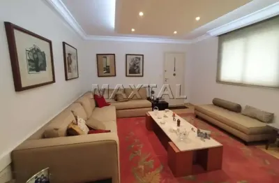 Cobertura com 234m² e área gourmet,  02 quartos, 01 suíte, 02 vagas,  na região da santa cecília
