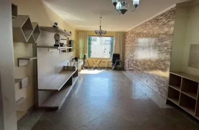 Casa à venda no jardim são paulo, com piscina, 3 dormitórios sendo 1 suíte e 6 vagas de garagem.